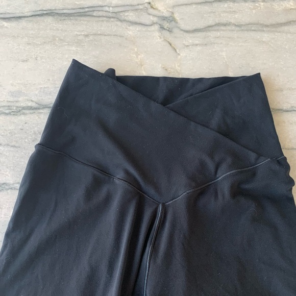 Bundle of 2 Aerie biker shorts - Picture 3 of 5